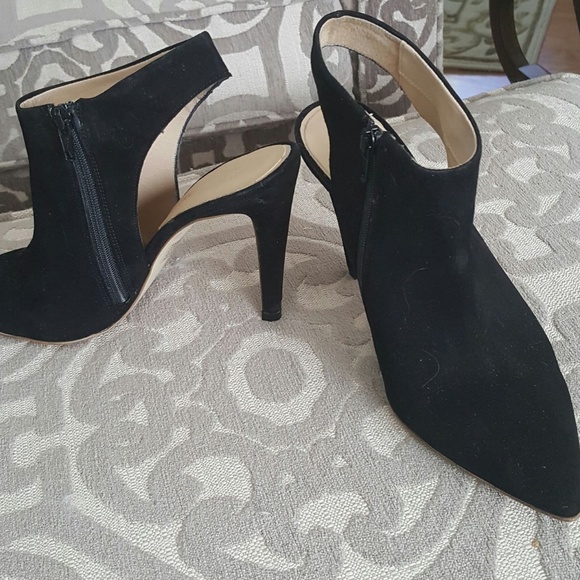 REDUCED! Gianni Gregori Black Suede Heels Bootie - Picture 4 of 7